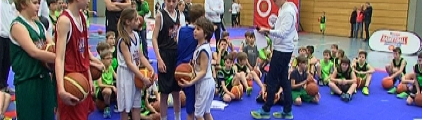 Basketball-Training mit Kindern | Bildquelle: RTF.1