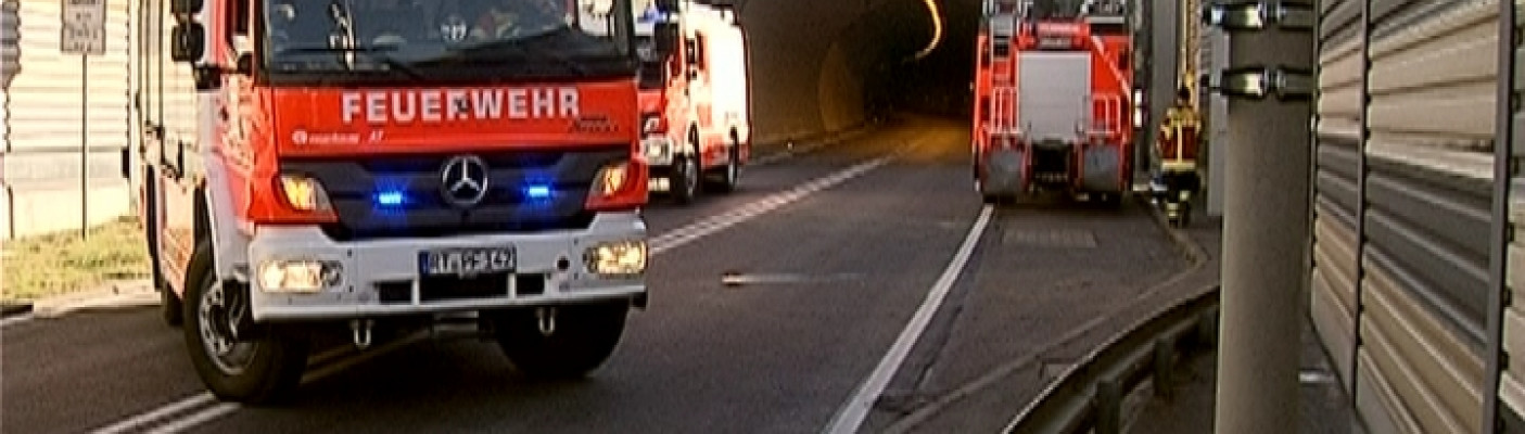 Feuerwehreinsatz im Ursulabergtunnel | Bildquelle: RTF.1