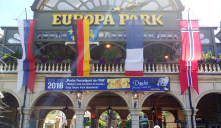 Europa-Park Haupteingang (Bild: KM)