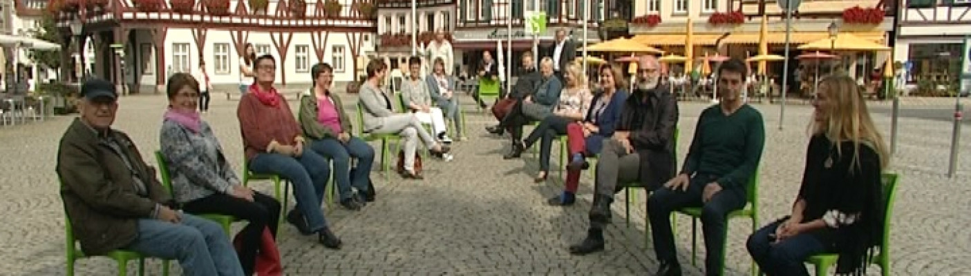 Stühle in Bad Urach | Bildquelle: RTF.1