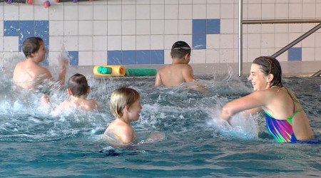 Sportkreis Reutlingen organisiert Anfängerschwimmkurs | Bildquelle: RTF.1