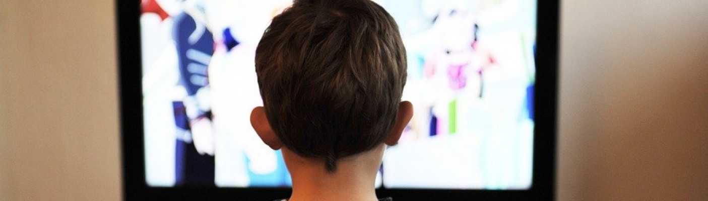 Kind schaut Fernsehen | Bildquelle: Pixabay.com