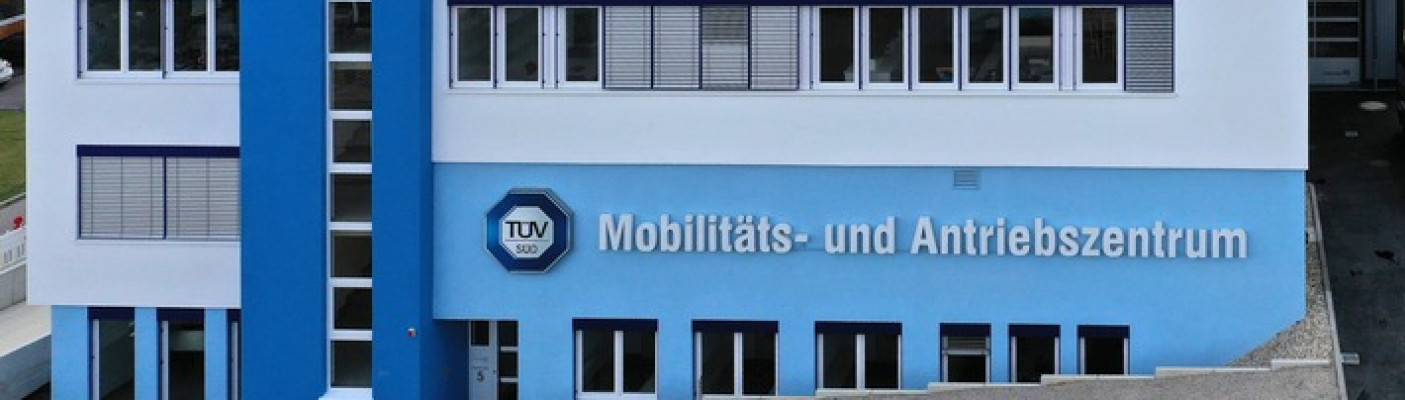 Das TÜV SÜD Mobilitäts- und Antriebszentrum am Standort Heimsheim | Bildquelle: obs/TÜV SÜD AG/Sven Buley