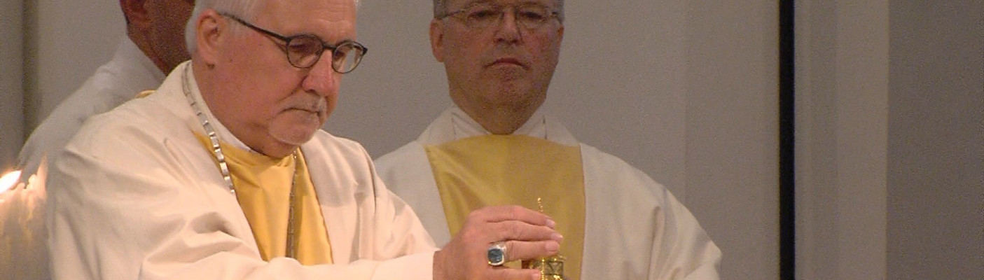Bischof Fürst bei Gottesdienst | Bildquelle: RTF.1