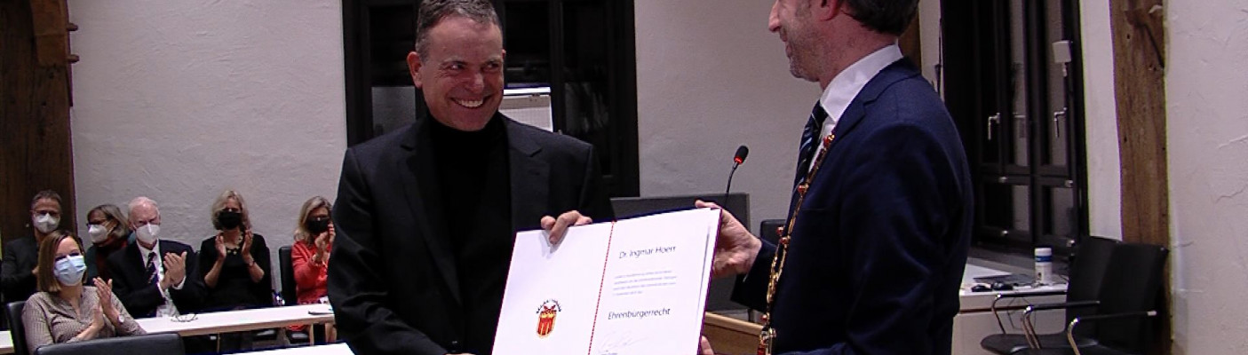 Dr. Ingmar Hoerr erhält Ehrenbürgerwürde | Bildquelle: RTF.1