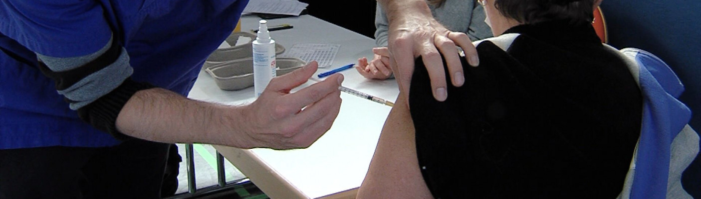 Corona-Impfung in Sonnenbühl | Bildquelle: RTF.1