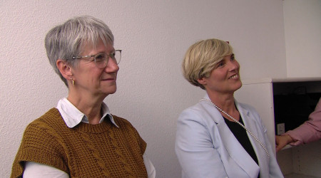 Cathy Kern (links) und Cindy Holmberg (rechts) | Bildquelle: RTF.1